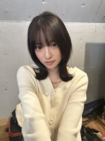 エアー 青山(AIR) くびれヘアミディアムアッシュブラウン