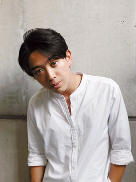 オーシャントーキョー ホワイト 原宿(OCEAN TOKYO WHITE) 黒髪　センターパート