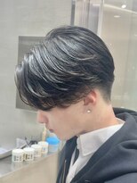 リベル(LIBER)&nbsp;センターパート/ニュアンスパーマ/フェザーパーマ/カルマパーマ