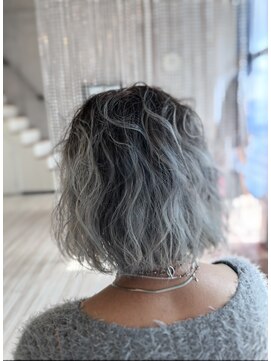 【ホワイトブリーチ】グレージュ陰グラデーション