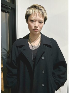 クイン(qin) ブロックデザインベリーショート