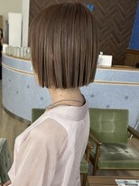 ブーム(BOOM)&nbsp;切りっぱなしボブ×透明感ベージュ