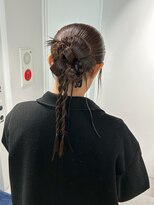 トリッカ シブヤ(TRICCA SHIBUYA)&nbsp;リボンヘア/タイトヘアアレンジ/三つ編みヘア/ポニーテール