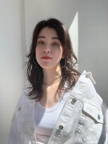 アウェイク(AWAKE)&nbsp;軽い抜け感がポイントのロングウルフ【AWAKE渡辺康則】