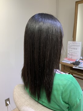 ユーネリー(U-NERY) ストレートスタイル