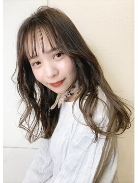 アンサム リリー(UNSOME Lille) グレージュ/ふわふわロング