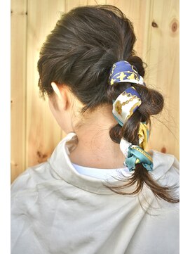 ブゾン(buZon) 【buZon高田馬場】スカーフ編みおろし ヘアセット