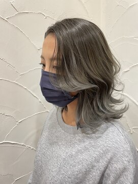 アン(Hair make un) 【グラデーションカラー】ホワイトグレージュカラー♪
