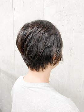 ユッカ エルア 武庫之荘南口(YUCCA elua) 【elua 角床】ショートレイヤー