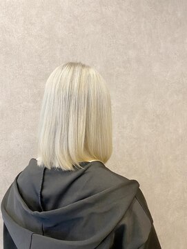 アーティス ヘア デザイン(Artis hair design) ホワイトブロンドのベージュヘア