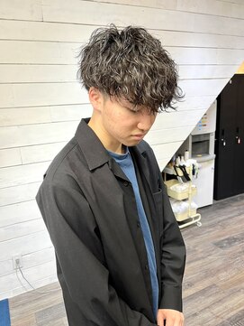 ハグ 横浜(HUG) 波巻きパーマ＊前下がりマッシュ＊