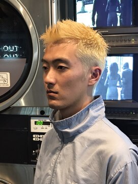チルチェア 渋谷店(CHILL CHAIR) 金髪ショート <渋谷> <理容室> <バーバー>
