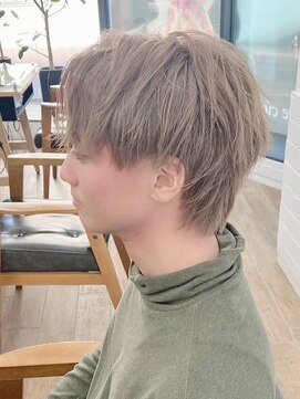 ネオリーブ クーロ メゾン 横浜(Neolive curro Maison) 韓国センターパート×ハイトーン襟足残し[メンズ]