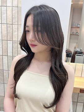 ロンドシェリ 仙台(Lond Cheri) ロングレイヤーカット くびれヘア オリーブベージュ 韓国 顔周り