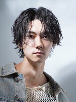 アルファ 新宿(alpha)&nbsp;フェザーパーマ/ブルーブラック/刈り上げセンターパート[新宿]