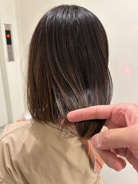 ヘッドルーム ディスティネーション(Head Room Distination) ぱっつん前下がりボブ