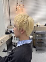 ヘアスペース リズム グリーン(Hair space Rizm green)&nbsp;マッシュショート×抜きっぱなしブロンド