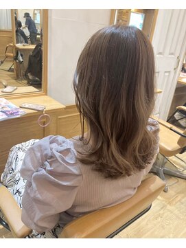 ジップ 土気あすみが丘店(ZIP) ハイライトカラー/細めハイライト/ベージュ/グレージュ/透明感