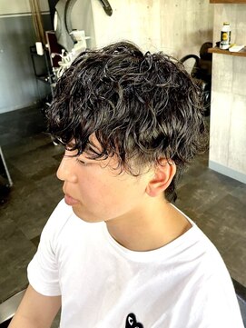 アラクラン(ALACRAN) ウルフスパイラルパーマ