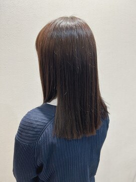 シン カフネ(Shin Kafune) 切りっぱなしロング