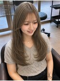 柔らかオリーブベージュ×韓国風レイヤーロング
