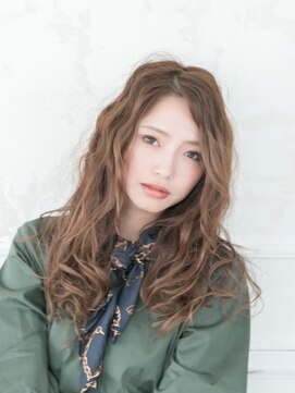 オートル 綱島店(AUTRE by FUGA hair) モード系ワンピースにも合うウェーブ美髪ロング【AUTRE綱島店】