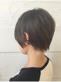 えりあしスッキリショートスタイル