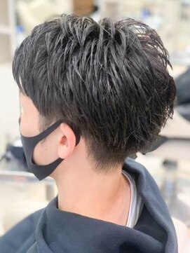 ミーティア バイ クアトロ(Meteor By QUATRO) メンズ束感ショート☆