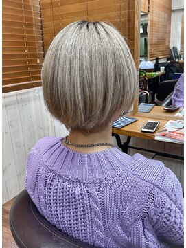 リリス(Ryllis) ホワイトベージュ