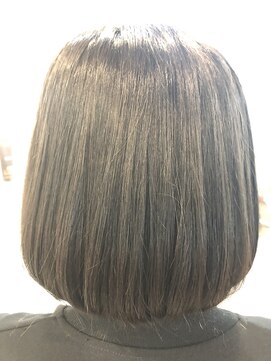 ヘアー バイ ミーズ(hair by Mii’s) 簡単スタイリング×重めボブ