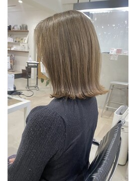 オウル(Owll) ◆◇幅広い年齢層におすすめ　外ハネボブ◇◆