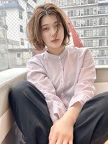 ソーコ 渋谷(SOCO) 大人かわいいレイヤー外ハネボブショートことりベージュ(徳竹)