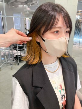 ジェム(GEM) 切りっぱなしボブ×イエロー/イヤリングカラー