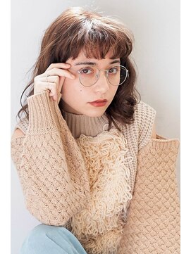 ココヘアメイク(KOKO hair make) ナチュラルベージュのカーリーヘア