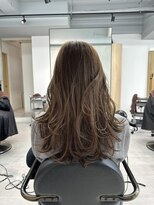 シャギー_ワンホンヘア_レイヤーカット_ダークグレージュ