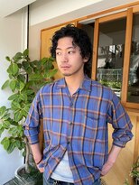 シツ(situ) ちょいウルフな野暮ったパーマ