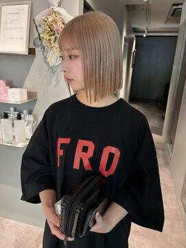 ポノ(po_no) ミルクティーベージュ切りっぱなしタッセルボブ