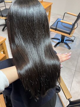 アイノアシェール 西宮(AInoa Cher) 最上級の手触りを体感/髪質改善ストレート