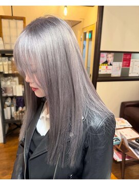 スパイスシー(spice_c) ホワイトシルバーカラー