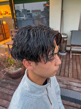 ティーワン 神埼店(T-one) ▼メンズカットメンズパーマ黒髪センターパートスパイラルパーマ