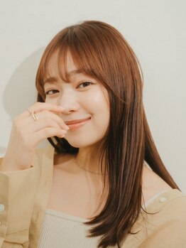 プリマ エメ(PRIMA aimer)の写真/【大人女性に人気のデザインカット☆】立体感のある上品なミディアム・ロングヘアがオススメ！