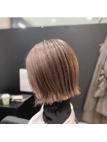 ジエクト ヴィシア(The Ect VIXIA) 切りっぱなし ぷつっと オリーブベージュ 透明感カラー