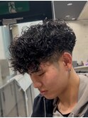 スペインカール ツイストスパイラル眉カットメンズパーマ
