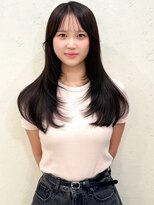 セルカ 新宿(CERCA)&nbsp;新宿韓国風ロングレイヤー顔周りレイヤーカットダークグレージュ