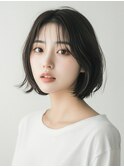 潔くシンプルな上品ストレートボブ
