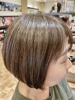 アイニ 河内小阪店(aini)&nbsp;白髪ぼかしカラー白髪ぼかしハイライト大人ショート30、40、50代