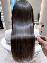 ソワネ 表参道(soigne)&nbsp;青山白髪ぼかしハイライトタッセルボブミルクティーベージュ30代