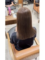 ニコル(Nicoru*)&nbsp;柔らかく透ける、明るめグレージュ。