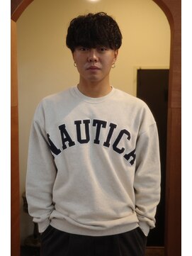 エディ(Edy) メンズマッシュシャドウパーマケアパーマ波巻きパーマ眉毛カット