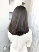 大人のダークグレージュミディアムレイヤー:Kazuma Osumi
